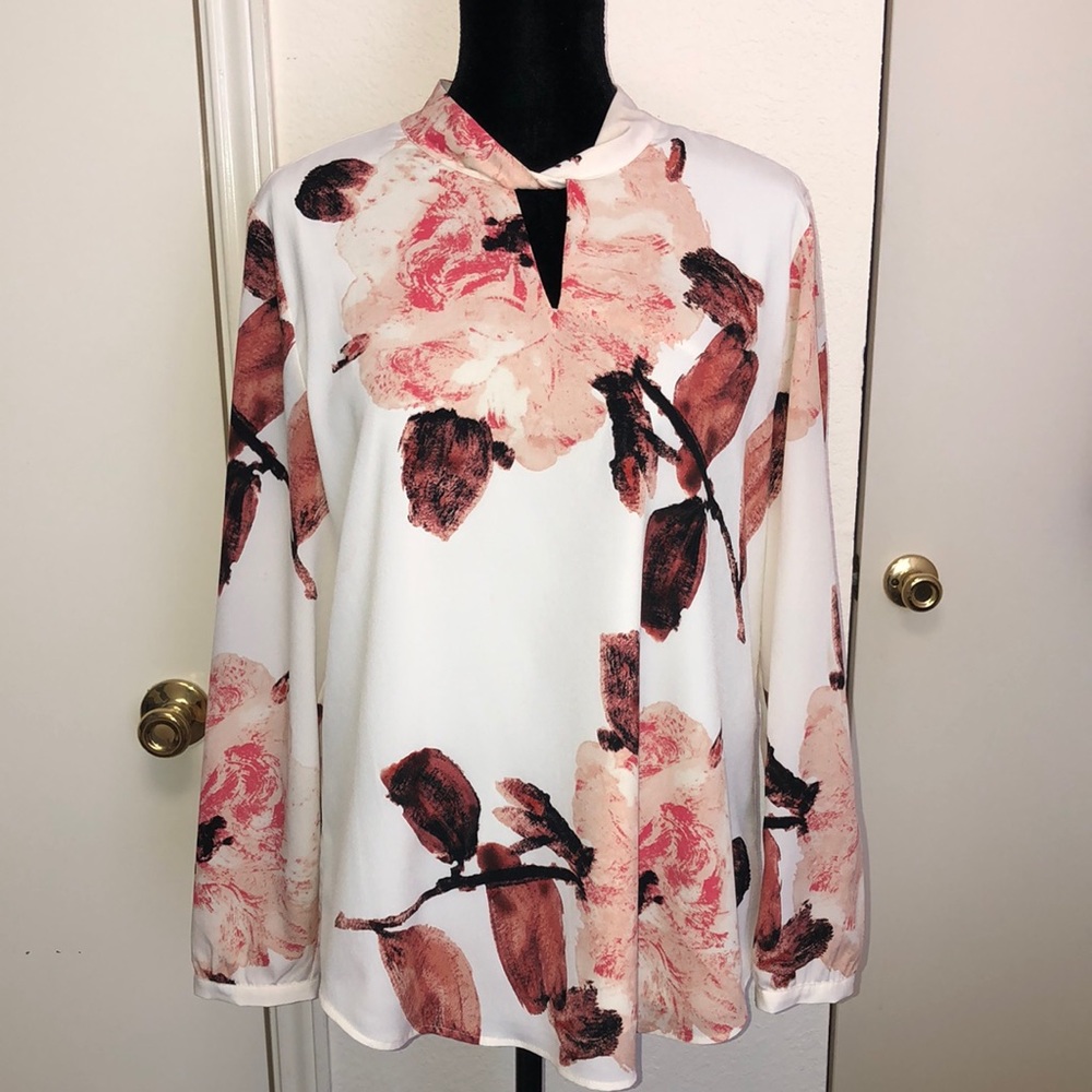 Chico’s flower blouse Size 2